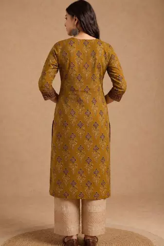Women ethnic motifs printed indie prints kurta