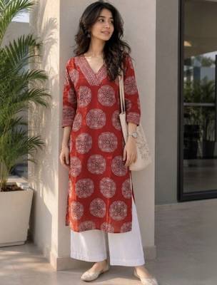 Women ethnic motifs printed kurta 1
