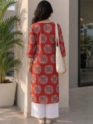 Women ethnic motifs printed kurta 2