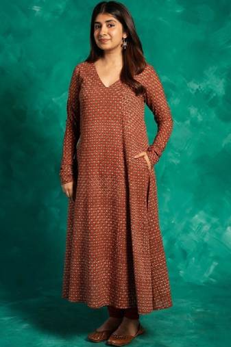 Women ethnic motifs printed anarkali kurta