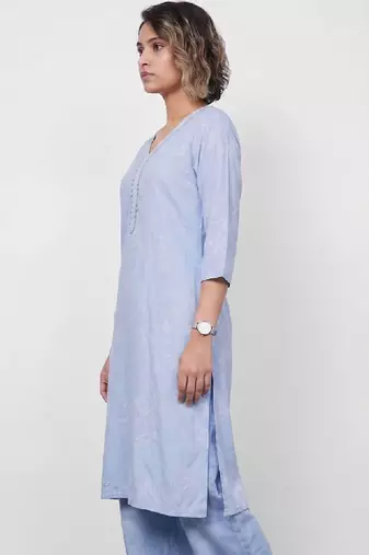 Women floral embroidered thread work floral kurta