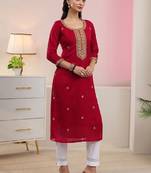 Women ethnic motifs embroidered thread work kurta