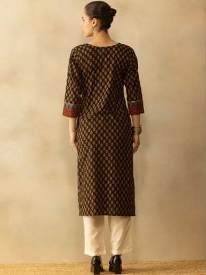 Women ethnic motifs printed mirror work indie prints kurta 3
