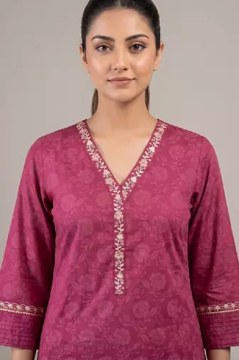 Women floral printed thread work handloom kurta