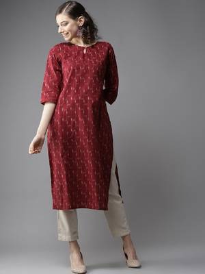 Women maroon & off-white printed straight kurta 1