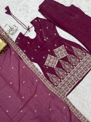 Burgundy crunchy silk blend embroidered bell bottom suit 4