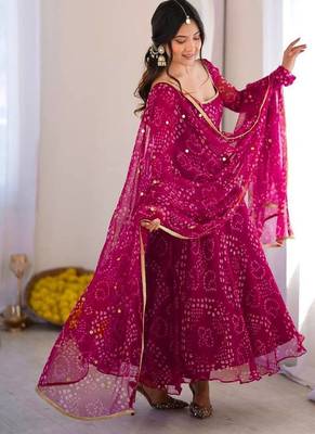 Rani pink digital printed anarkali suit set with mirror work dupatta 2