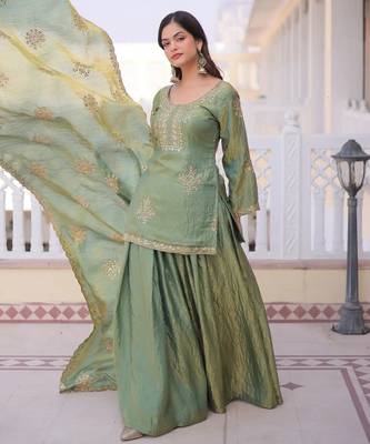 Mehendi fandy straight kurta palazzo dupatta set 2