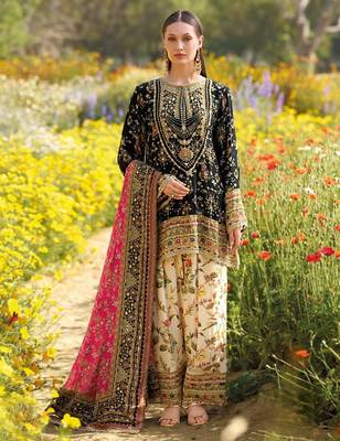 Black heavy chinon silk blend digital print hand work kurta pant dupatta set 2