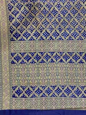 blue bandhani work bandhej banarasi saree 4