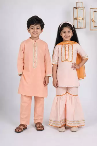 Peach solid & embroidered cotton kurta set & kurta pyjama brother sister matching combo