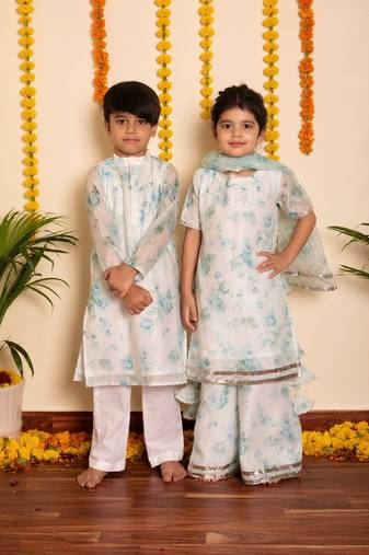 White handwoven chanderi kurta set & kurta pyjama brother sister matching combo