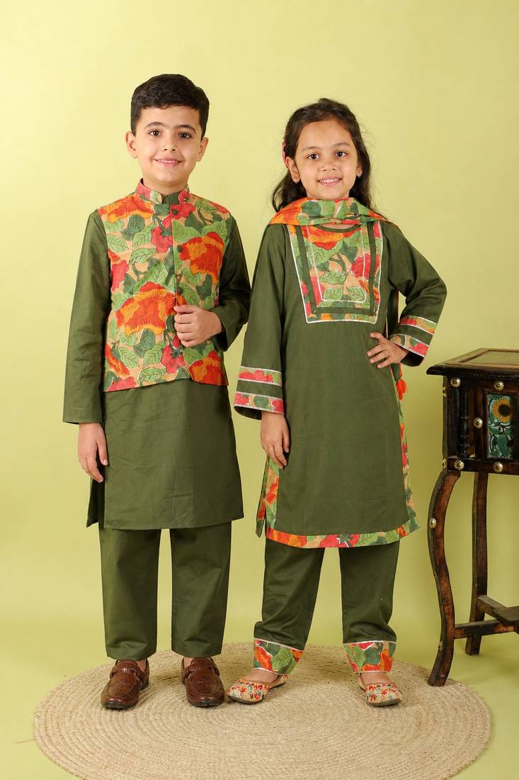 Green printed cotton kurta set & kurta jacket brother sister matching combo