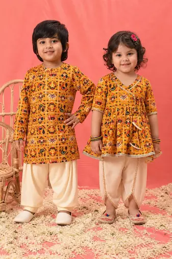 Yellow printed rayon dhoti kurta set & kurta pyjama brother sister matching combo