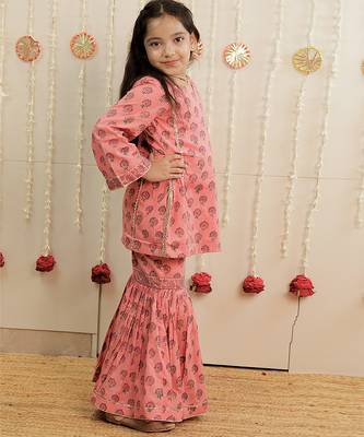 Peach pink printed cotton gharara set & kurta pyjama brother sister matching combo 2