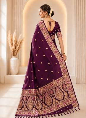 designer wine zari weaving border work banarasi silk blend saree 3