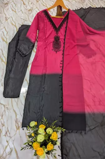 Women's pink crepe embroidered straight kurta set with dupatta and pant