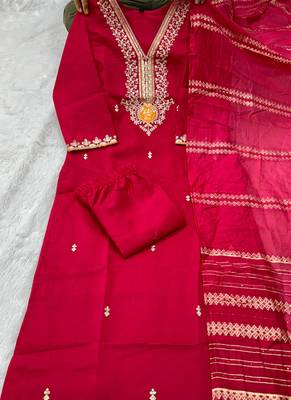 Red vatican silk kurti pent dupatta set 2