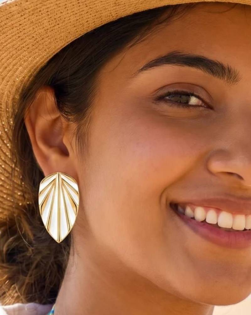 Fashion gold plated anti tarnish leaf stud earrings for women & girls
