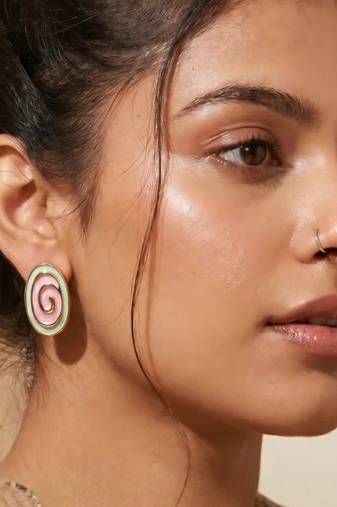 Fashion gold plated anti tarnish spiral stud earrings for women & girls