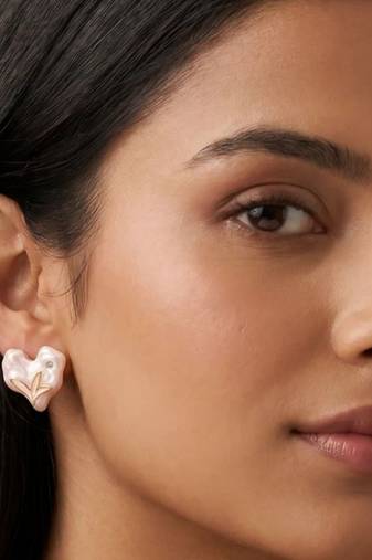 Fashion gold plated anti tarnish heart stud earrings for women & girls