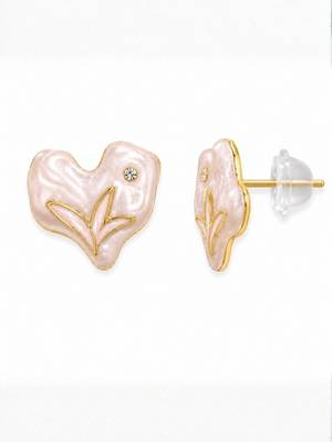 Fashion gold plated anti tarnish heart stud earrings for women & girls 5