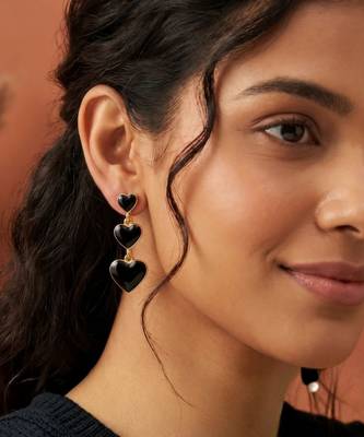 Fashion gold plated anti tarnish triple heart black earrings for women 1