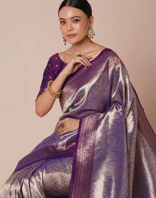 Woven design saree with blouse piece 1