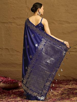 Ethnic motifs woven design kanjeevaram saree 2