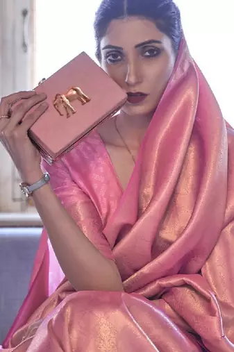 Pink & gold-toned ethnic motifs zari silk blend kanjeevaram saree