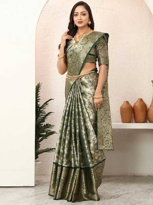 Floral zari tissue kanjeevaram saree 1
