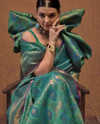 Woven design zari silk blend kanjeevaram saree with matching blouse 1