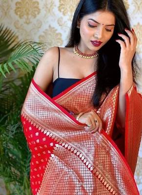 Woven design zari kanjeevaram saree 3