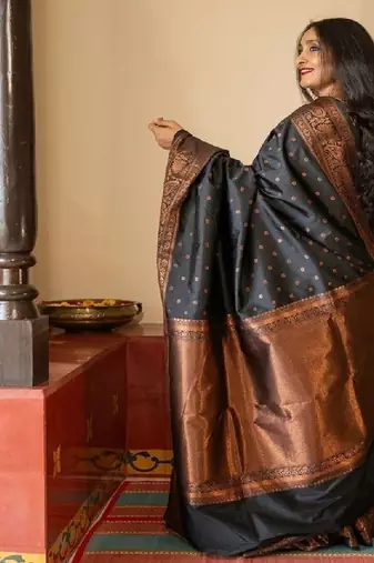 Ethnic motifs woven design zari kanjeevaram saree