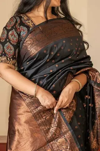 Ethnic motifs woven design zari kanjeevaram saree