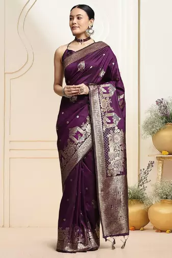 Woven design kanjeevaram saree with blouse piece