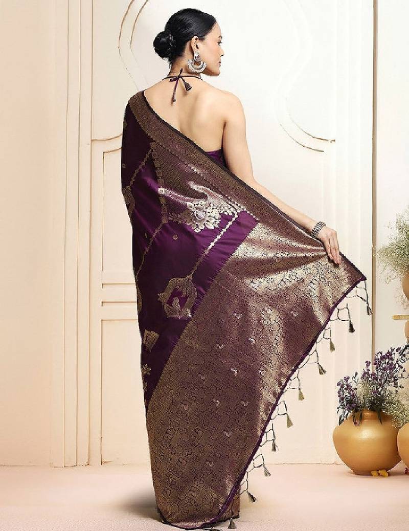 Woven design kanjeevaram saree with blouse piece