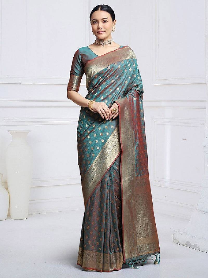 Woven design kanjeevaram saree with blouse piece