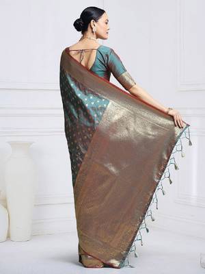 Woven design kanjeevaram saree with blouse piece 2