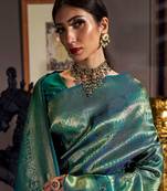 Teal & gold-toned woven design zari silk blend kanjeevaram saree