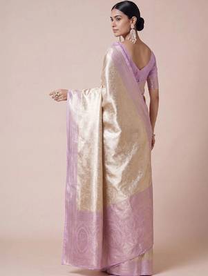 Paisley woven design zari kanjeevaram saree 1