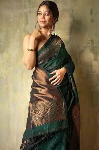 Women woven design kanjeevaram sarees