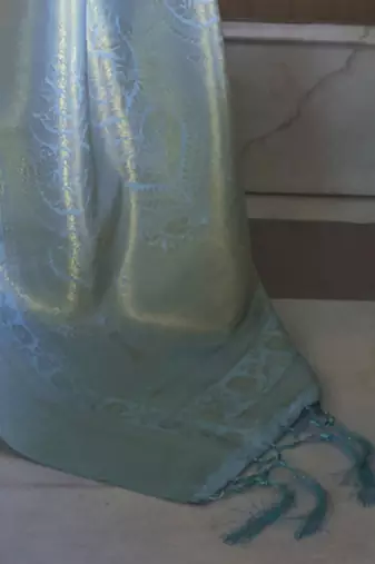 Turquoise blue & gold-toned woven design zari silk blend kanjeevaram saree