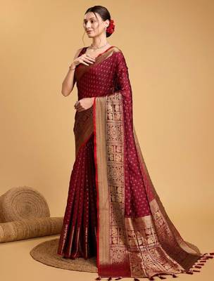 Woven design zari kanjeevaram saree with blouse piece 1