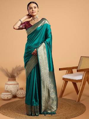 Zari woven border kanjeevaram saree 1