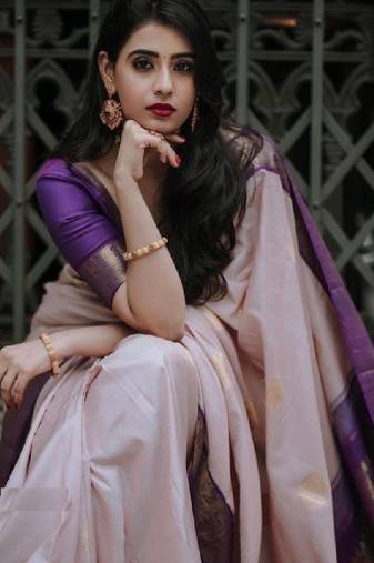 Woven design zari kanjeevaram saree