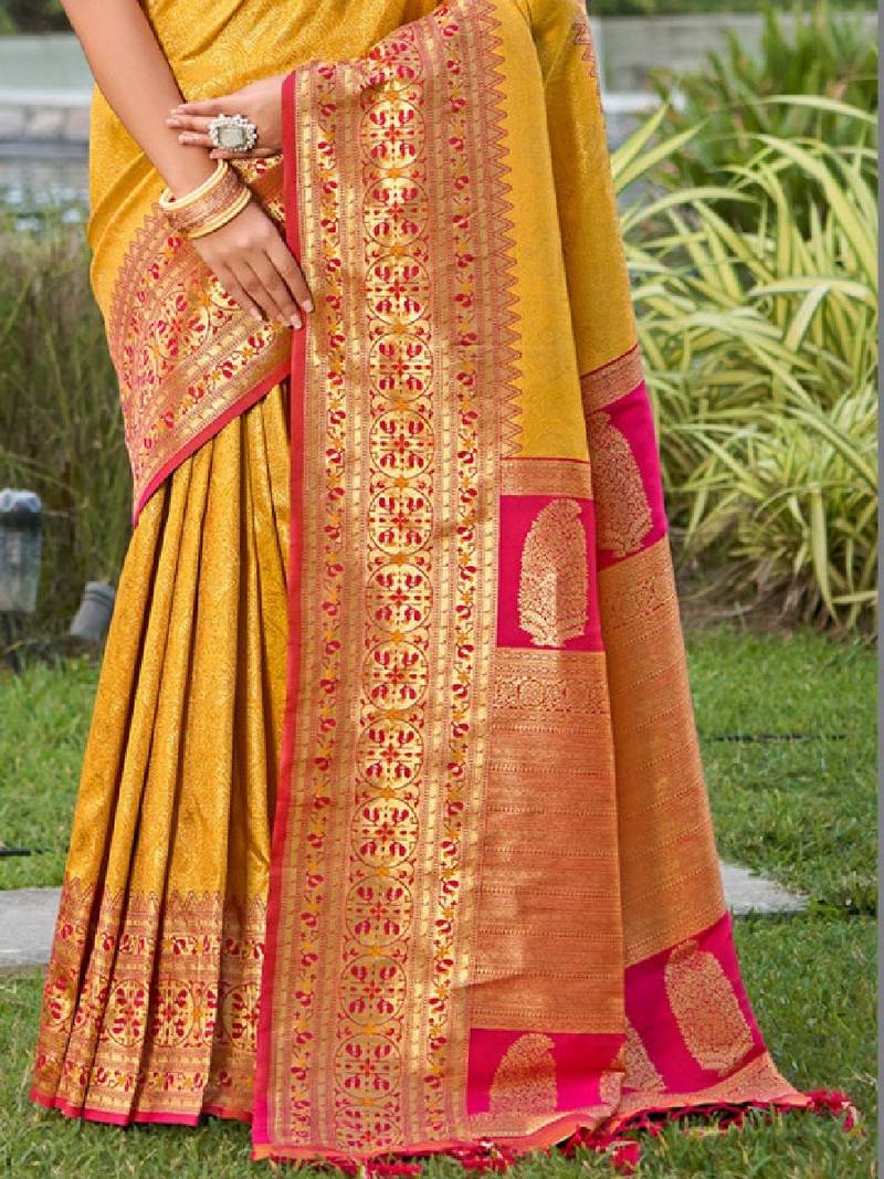 Woven design zari silk blend kanjeevaram saree