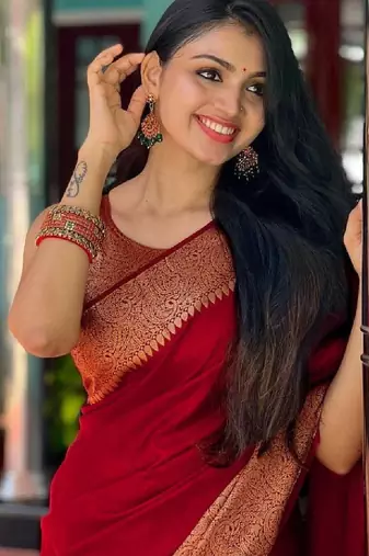 Solid zari kanjeevaram saree