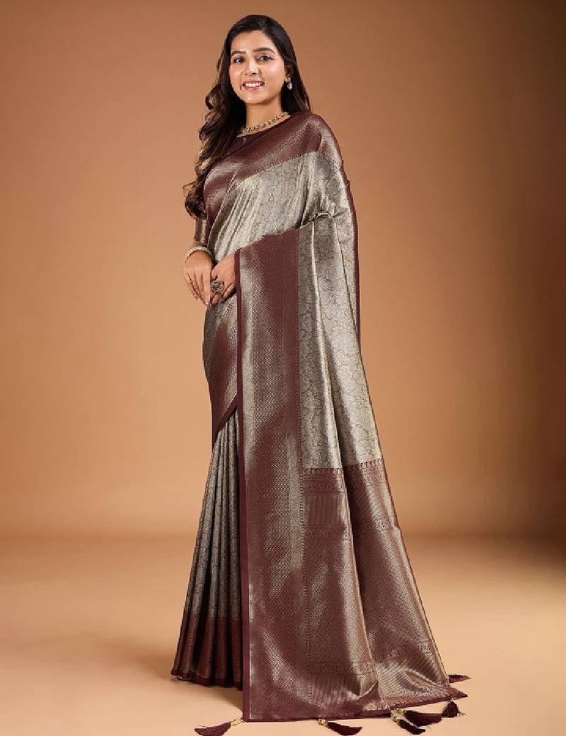 Floral zari woven design tassels saree with blouse piece