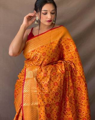 Ethnic motifs woven design zari kanjeevaram saree 2